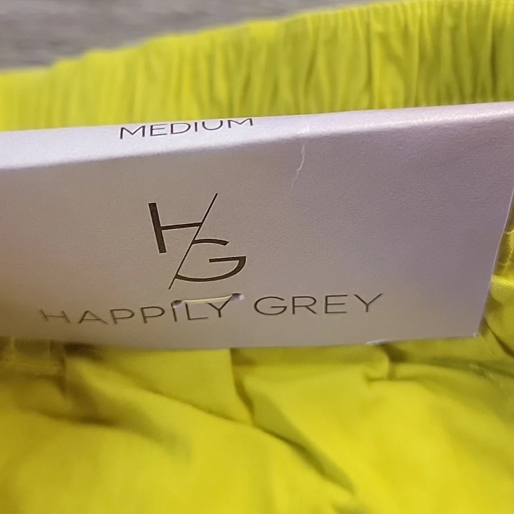 Happily Grey Women's‎ Parachute Cargo Pants in Yellow Size Medium - Picture 6 of 8